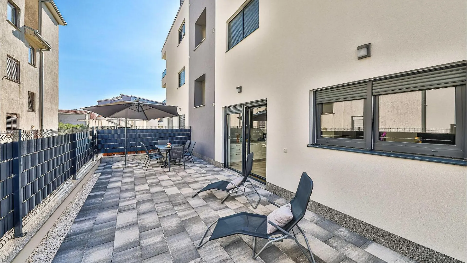 Beautiful Apartment In Okrug Gornji With Wifi Traù 0*,  Croazia